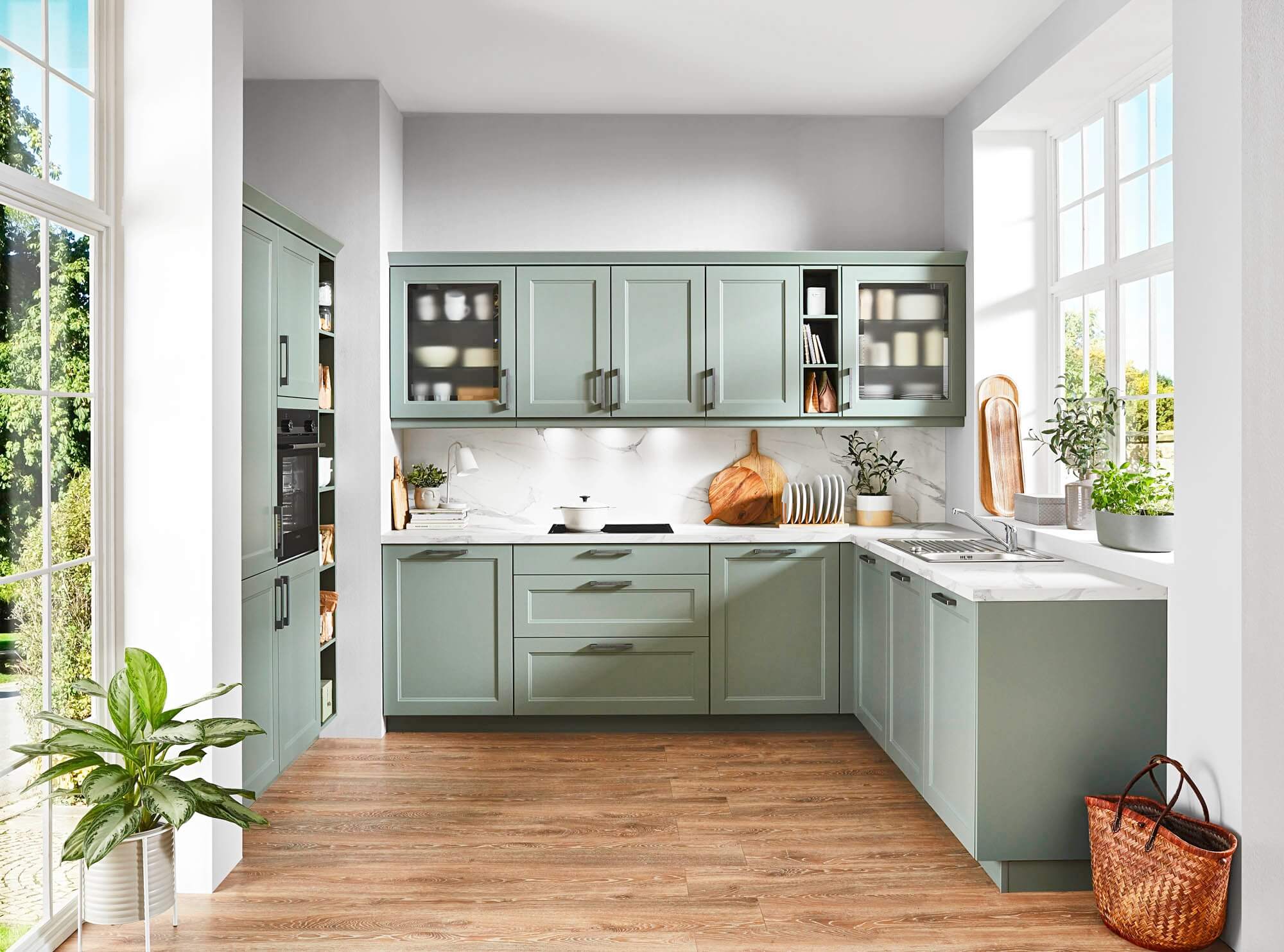 nobilia-cascada-l-kueche-mit-hochschrank